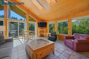 Captain's Hideaway - Image 3