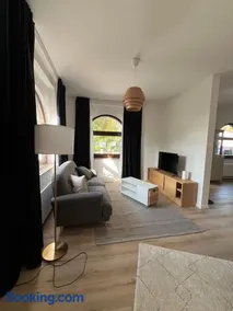 Schöne helle Wohnung - Image 2