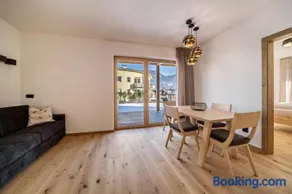 Magnífico apartamento vacacional totalmente equipado con terraza y jardín | Vistas a la montaña | Adaptado para el teletrabajo - Image 1