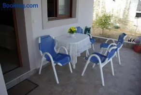 Mano's House - Image 3
