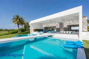 Casa Brisa Luxury on The Beach - Image 4