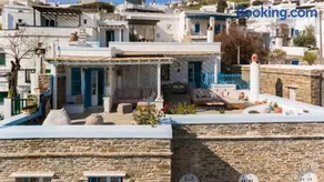 Tinos Grand Villa 6BR 15ppl Infinite Views - Image 1