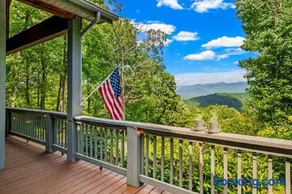 Sky View - Luxury Mountain Golf Home - Image 1