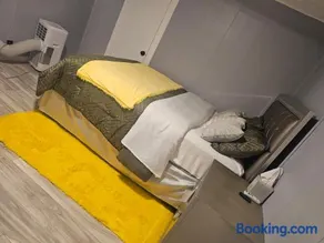 Cozy & Roomy Apt close to all - Image 5