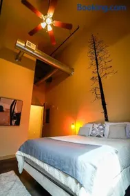 Industrial Escape 2bd 2bath - Image 3