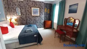 Rock Ferry home - Image 5