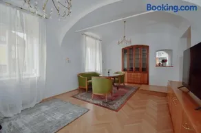 Altbauwohnung in städtischer Ruhelage - Image 1