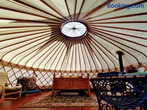 Beautiful Yurt with stunning South Downs views - Image 2