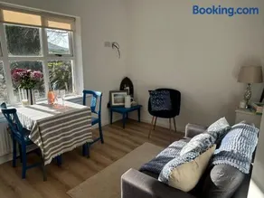 Westport Coastal Apartment - Image 4