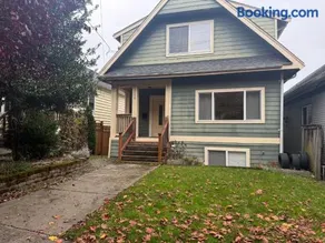 Charming 3-BR Home Close to Swedish Cherry Hill - Image 1