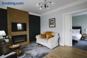 Studio D - Image 5