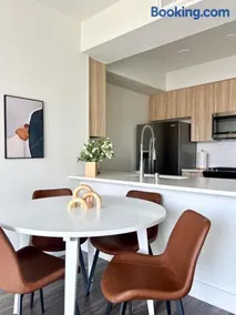 Splendid 2BR 2BA Apt – 12 Min Walk to SM Pier - Image 2