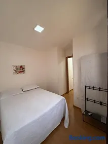 Apartamento Confort Rivieira Elevador e Piscina - Image 2