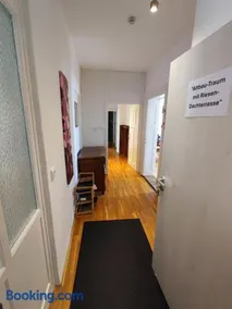 Altbau-Traum mit Riesen-Dachterrasse - Image 3