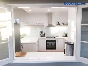 4 bedroom house - Walk to Southbank - Image 5