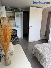 Independent studio With a pool - Image 1