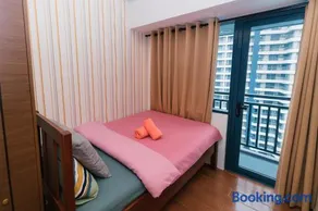 Serene Stay Air Makati Boutique Comfort City Perks 1767 - Image 5
