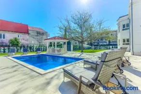 VILLA DANICA with heated pool and jacuzzi - Image 5