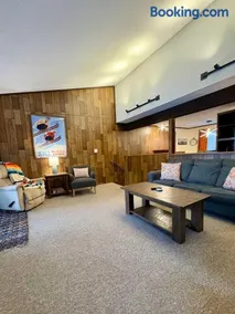 Retro Ski-In Ski-Out Villa at Powderhorn Mountain - Image 1