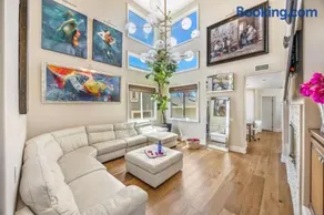 Beach Retreat- Walk to Beach, BBQ, Oceanview Rooftop & Firepit - Image 3