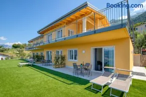 Pinini Country Apartments - Image 3