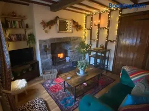 Maytree Cottage. Compact home in Mid Wales. - Image 4
