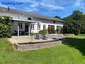 Spacious Country Home Near Forest And Border - Image 4