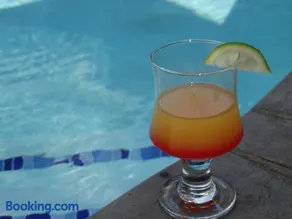 Isle La Breeze Guest House - Image 1