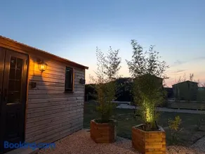 Cotswold Country Retreats - Image 1