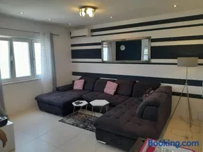 Apartment Lara - Image 1