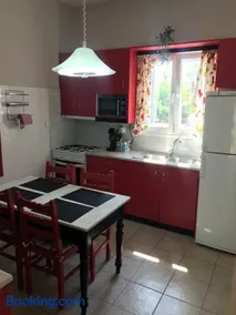 Rouvas Beach House - Image 1