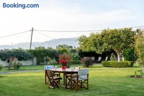 Georgias paradise villa and Garden - Image 3