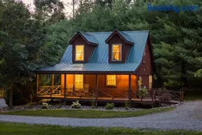 Scotch Pine . Trailside Lodging - Image 1