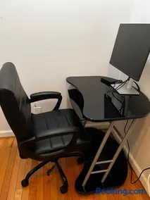 Premium Private Suite with Parking and Workspace - Image 4