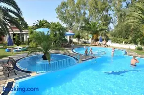 Charlies Venus Apartments - Image 1