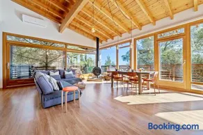 Casa nórdica en el bosque con vistas al mar - Image 4