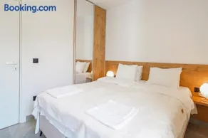 Cameleon Orebic- Beachfront Apartments - Image 4