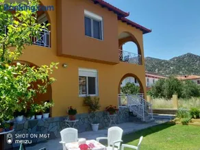 House Kallisti - Image 1