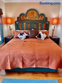 The Pleasant Street Casitas - Historic & Modern Charm - Image 2