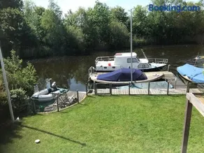 Villa aan water Sneekermeer Terherne met fietsen. - Image 3
