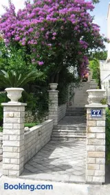 Perun Guest House - Image 1