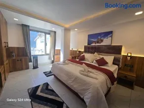 Celebrate Vacation Hotel Badrinath - Image 1