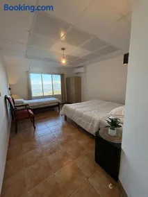 Large Vacation Apartment With A Stunning View In Isfiya, Mount Carmel - דירת נופש עם נוף מדהים בעספיא - Image 4