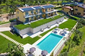 Pinini Country Apartments - Image 2