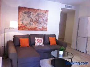 Superb Central Market Apt - Image 2