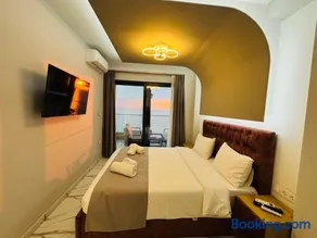Candi Luxury Suites - Image 4