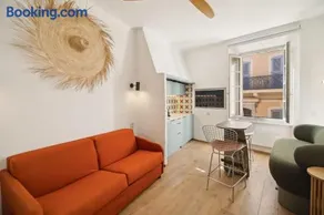 Studio SEVO l Central l Shellter Rentals - Image 1
