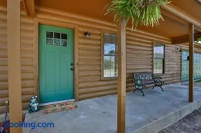 3-bedroom 2 bath With Hot Tub Near Winstar - Image 1
