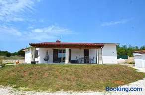 House Ivanka - Image 5