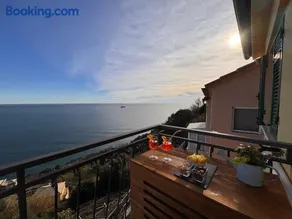 Marilú vista mare con giardino - Image 3